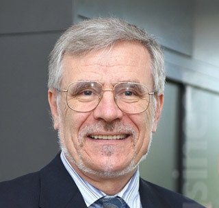 Dr. Henk Tamás ad elő a Sapientián