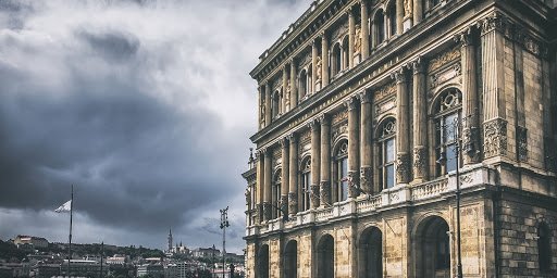 Az EISZ közzétette a koronavírus-járvány ideje alatt szabadon hozzáférhető nemzetközi szakirodalmi források listáját
